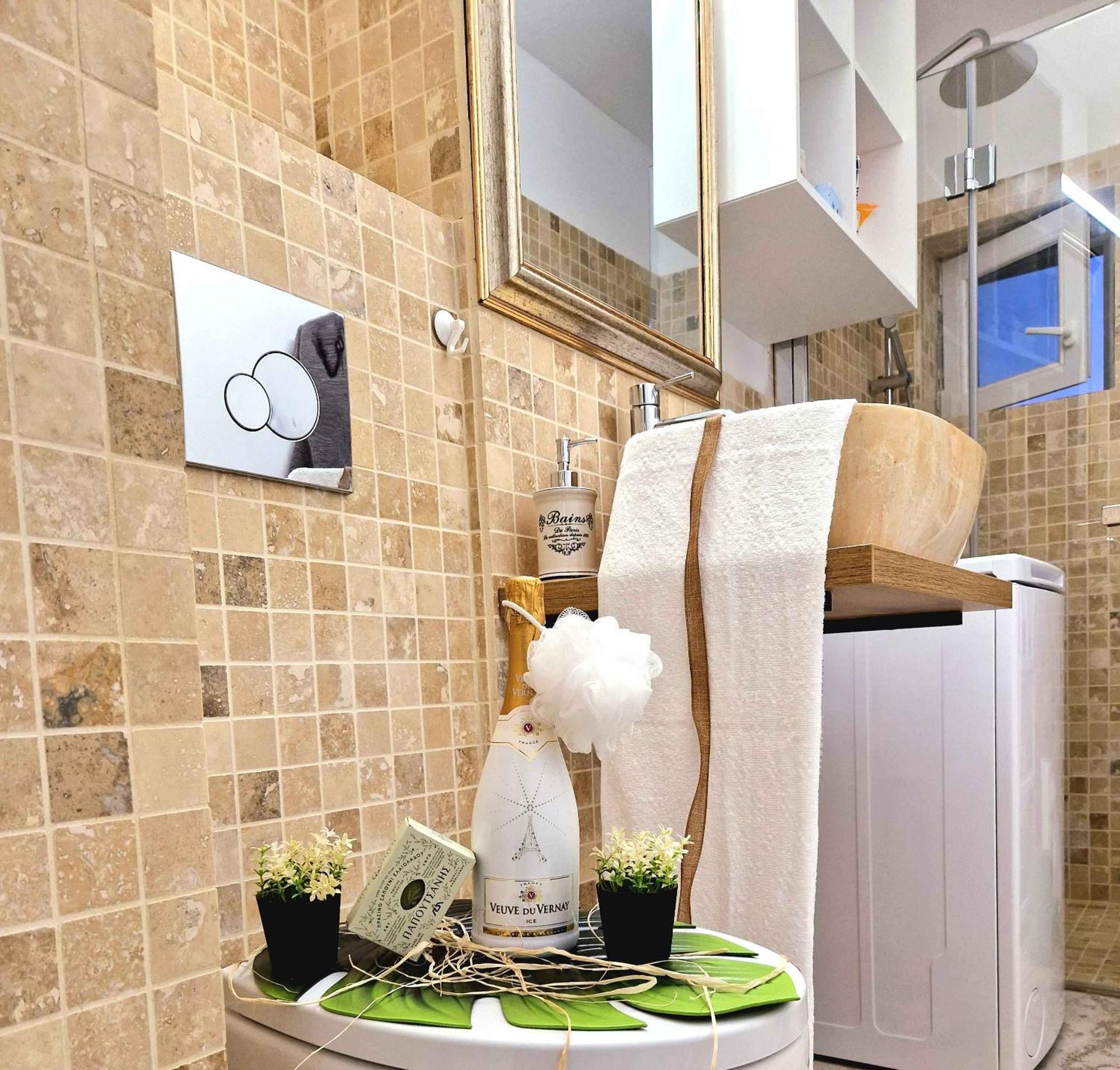 Apartamento Forest Intimate Hideaway - Sub Padure Love Nest Braşov Habitación foto